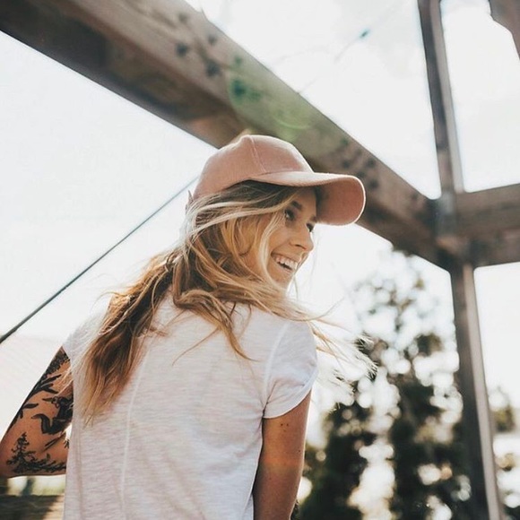 Meet your Posher - Picture 5 of 5